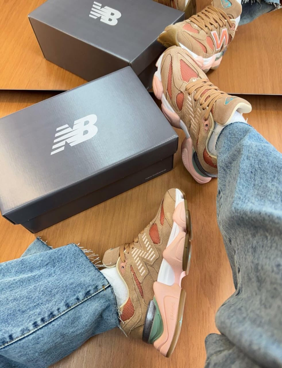 Tênis New Balance 9060 Sea Salt Colorway Couro Legítimo