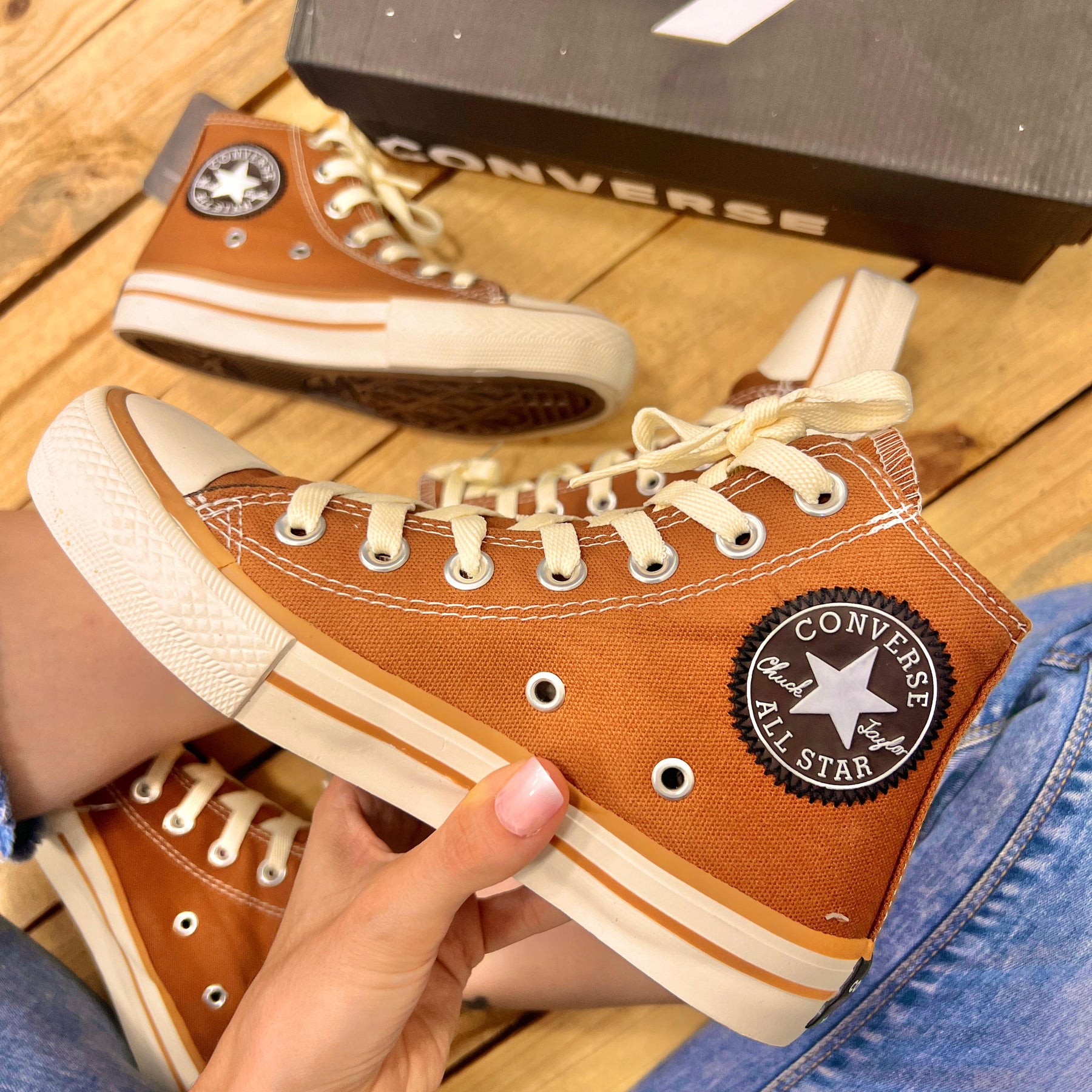 TĂȘnis All Star Cano Alto Caramelo Lona