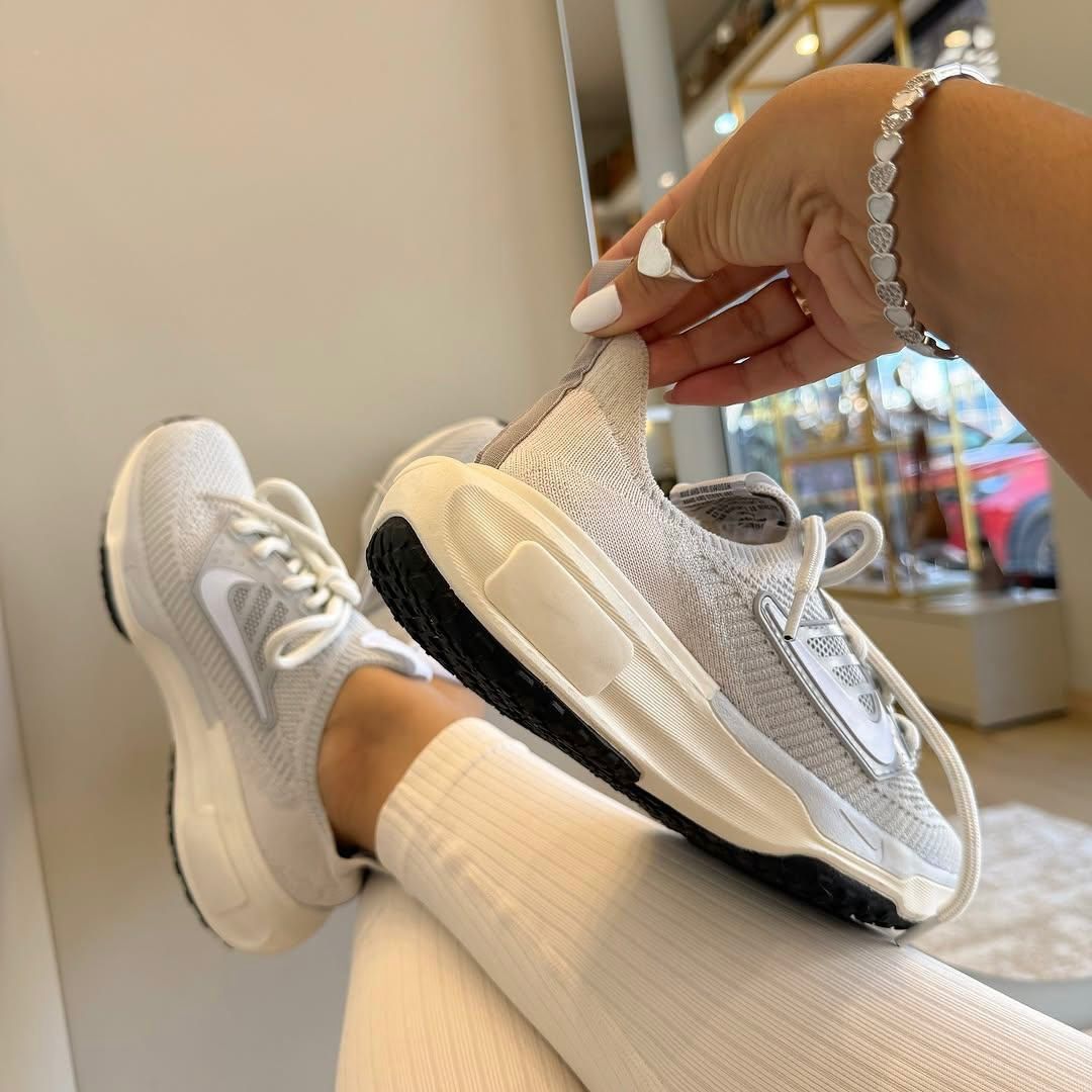 Tênis Nike KNIT B3 Prata Prime