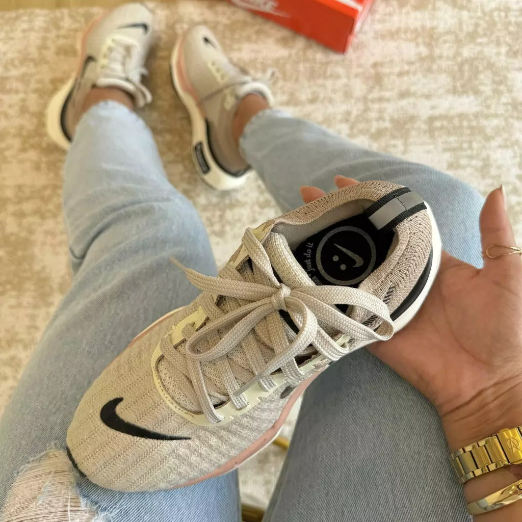 Tênis Nike Zoom X Invincible Run 3 Nude Premium