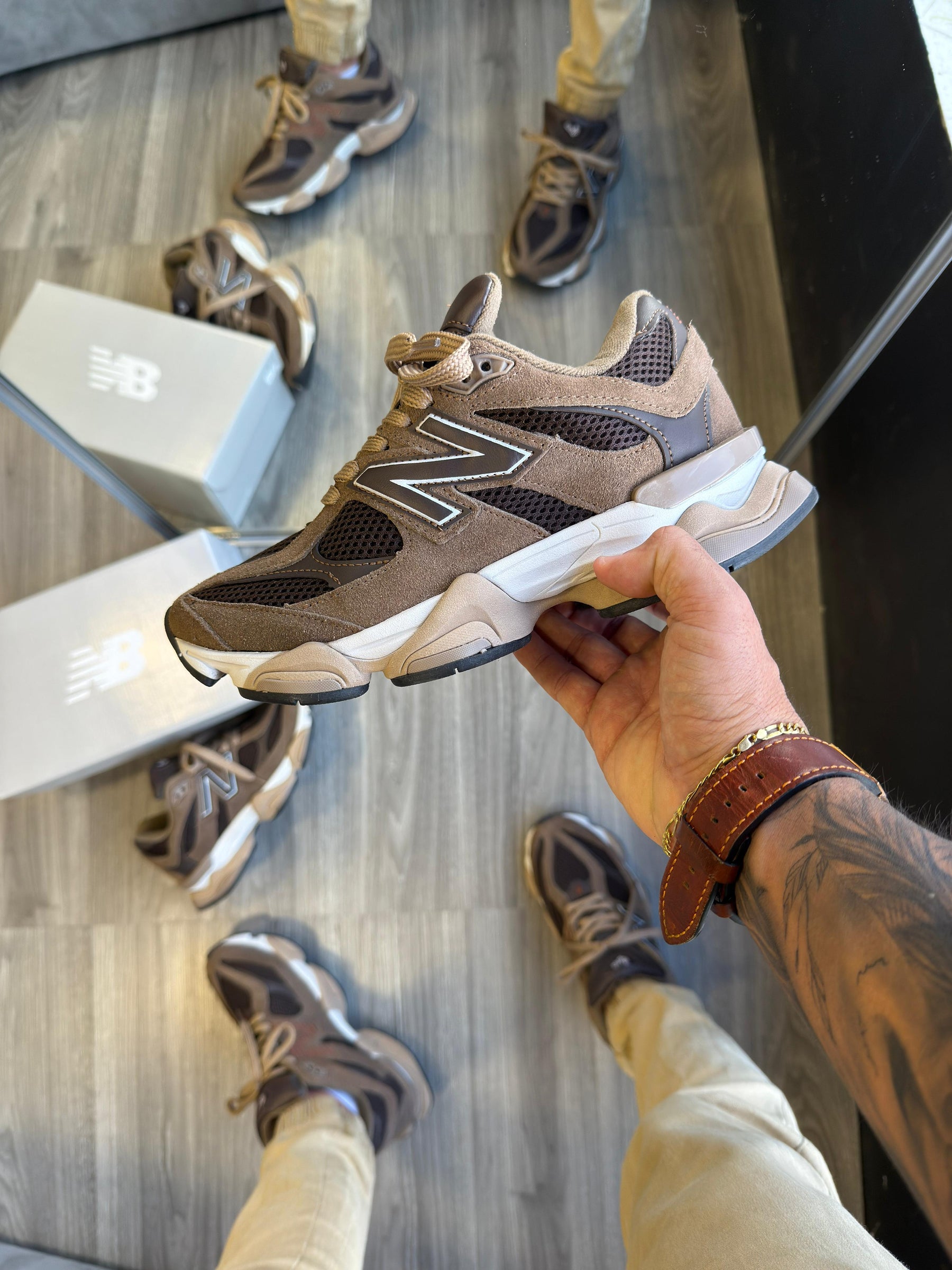 Tênis New Balance 9060 Sea Salt Marrom Masculino Couro Legítimo