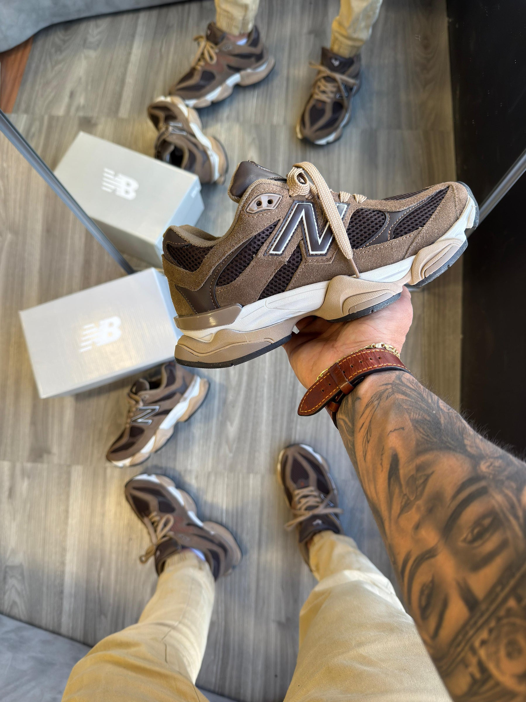 Tênis New Balance 9060 Sea Salt Marrom Masculino Couro Legítimo