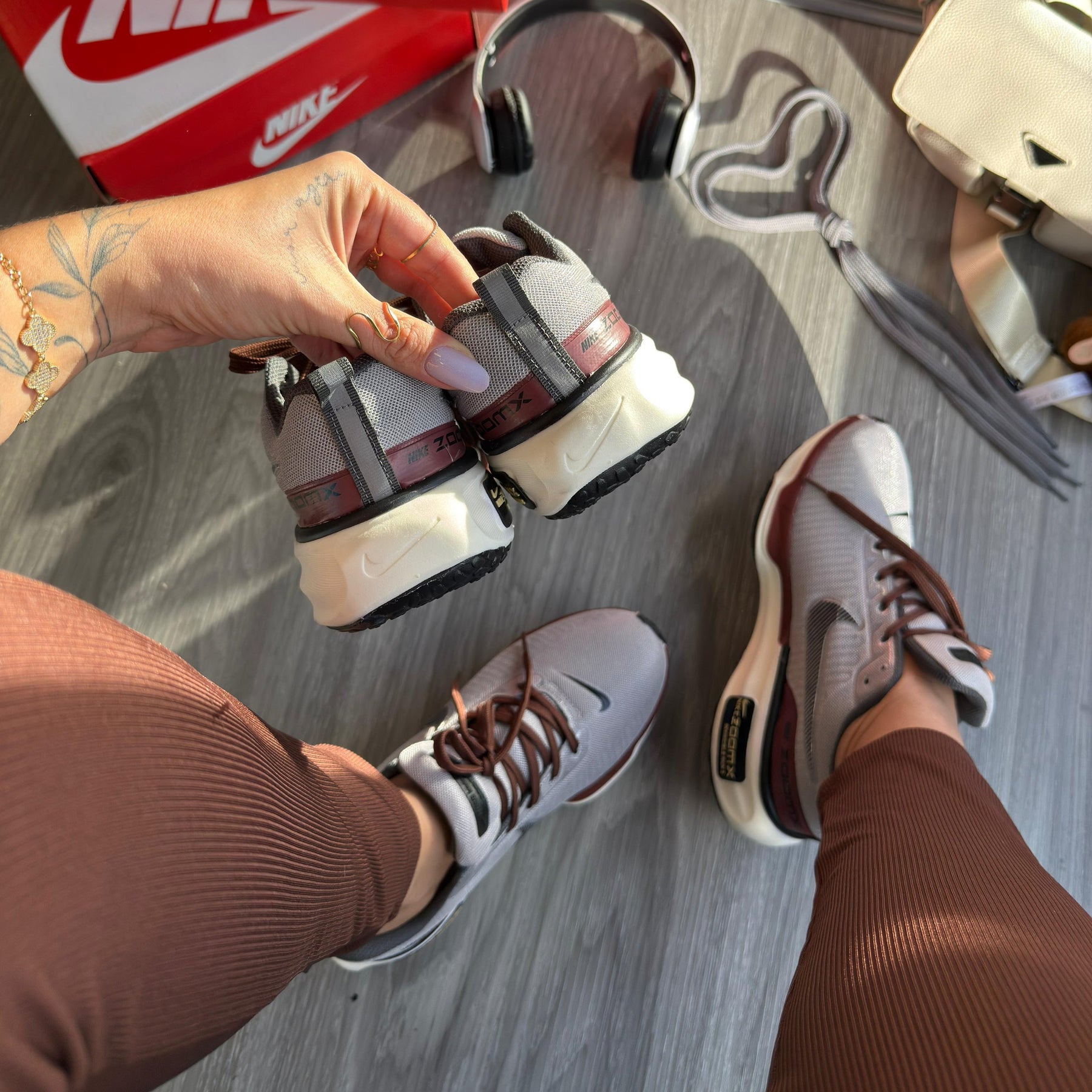 Tênis Nike Zoom X Invincible 3 Cinza e Marrom Premium