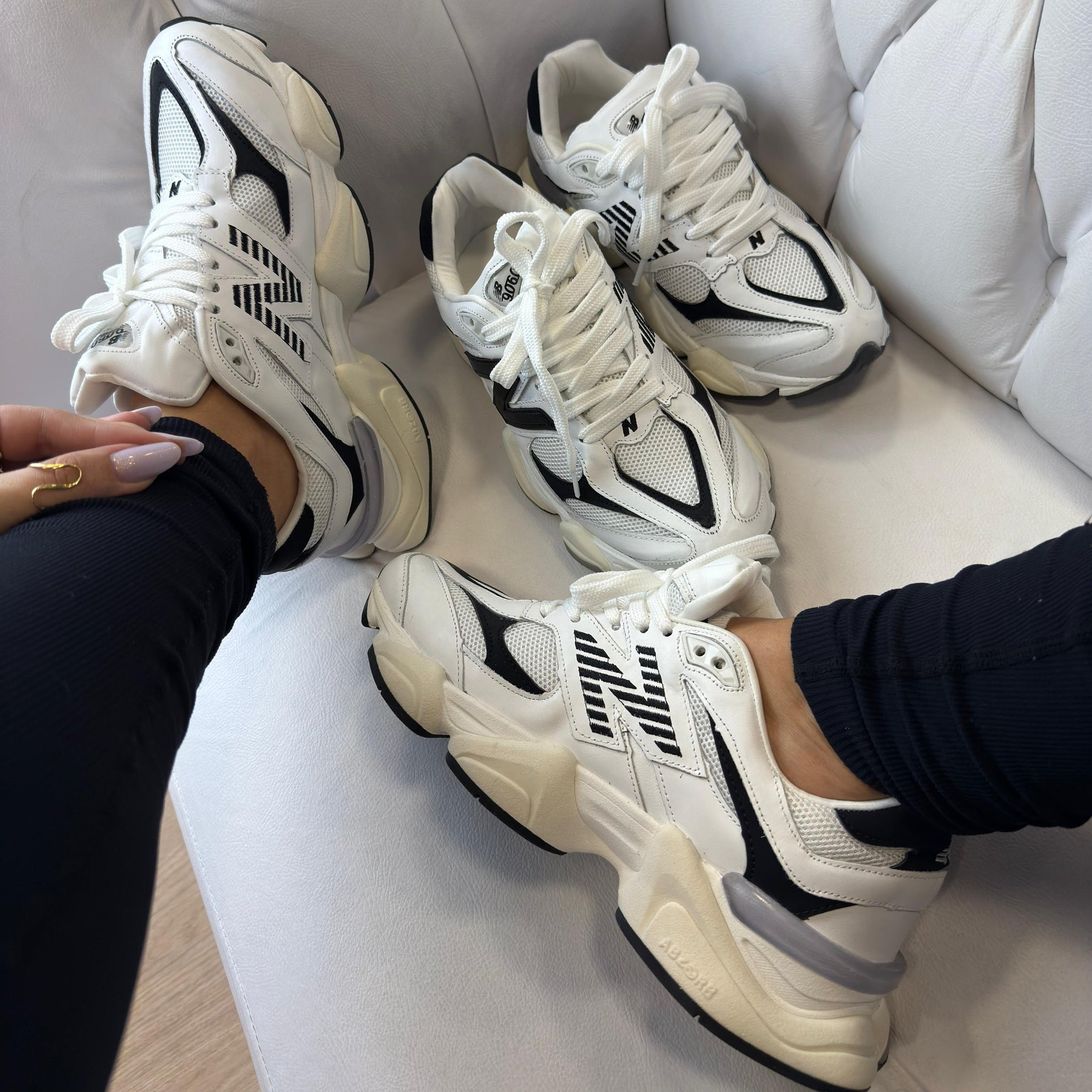Tênis New Balance 9060 Sea Salt Branco e Preto Feminino Couro Legítimo