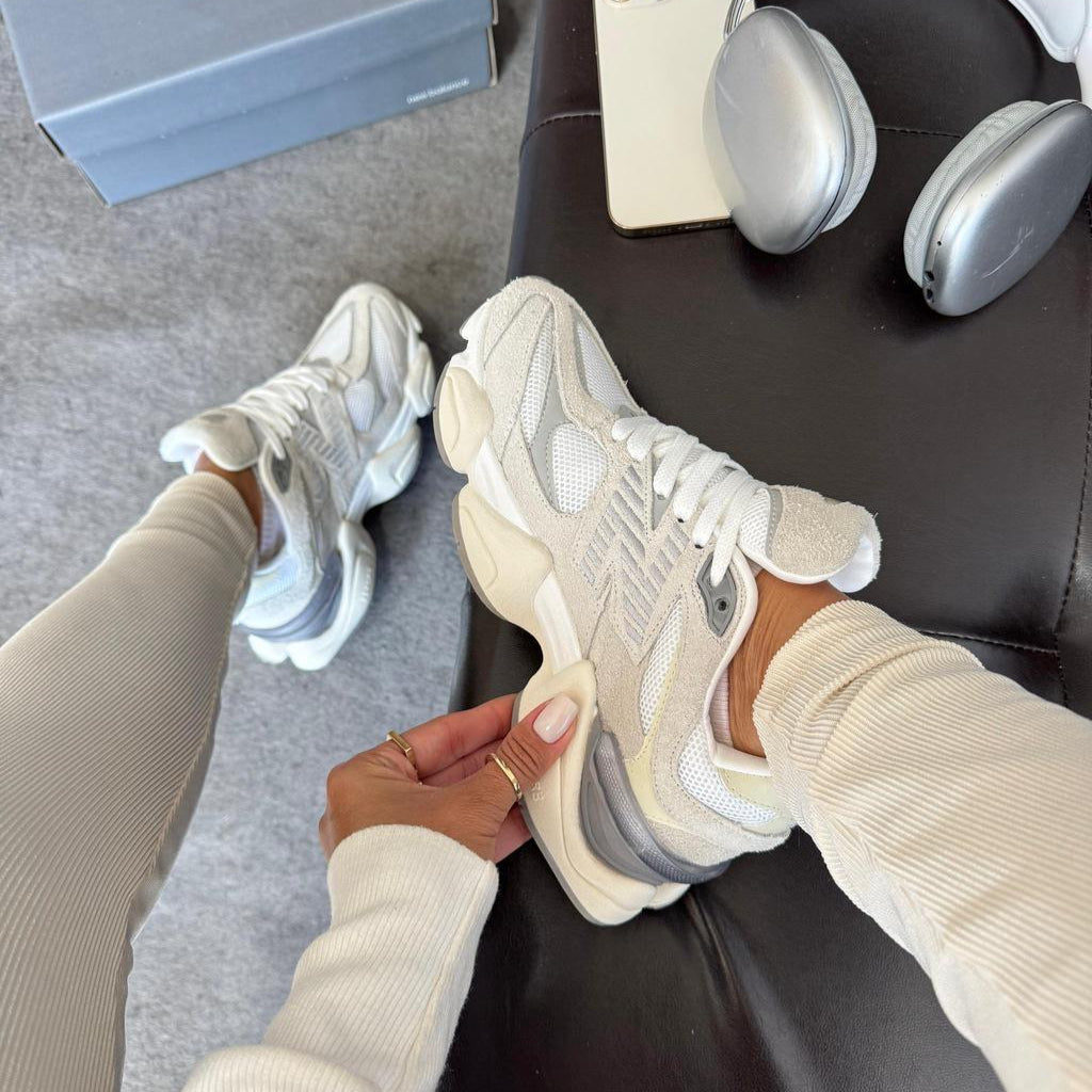 Tênis New Balance 9060 Sea Salt Cinza Prime Couro Legítimo