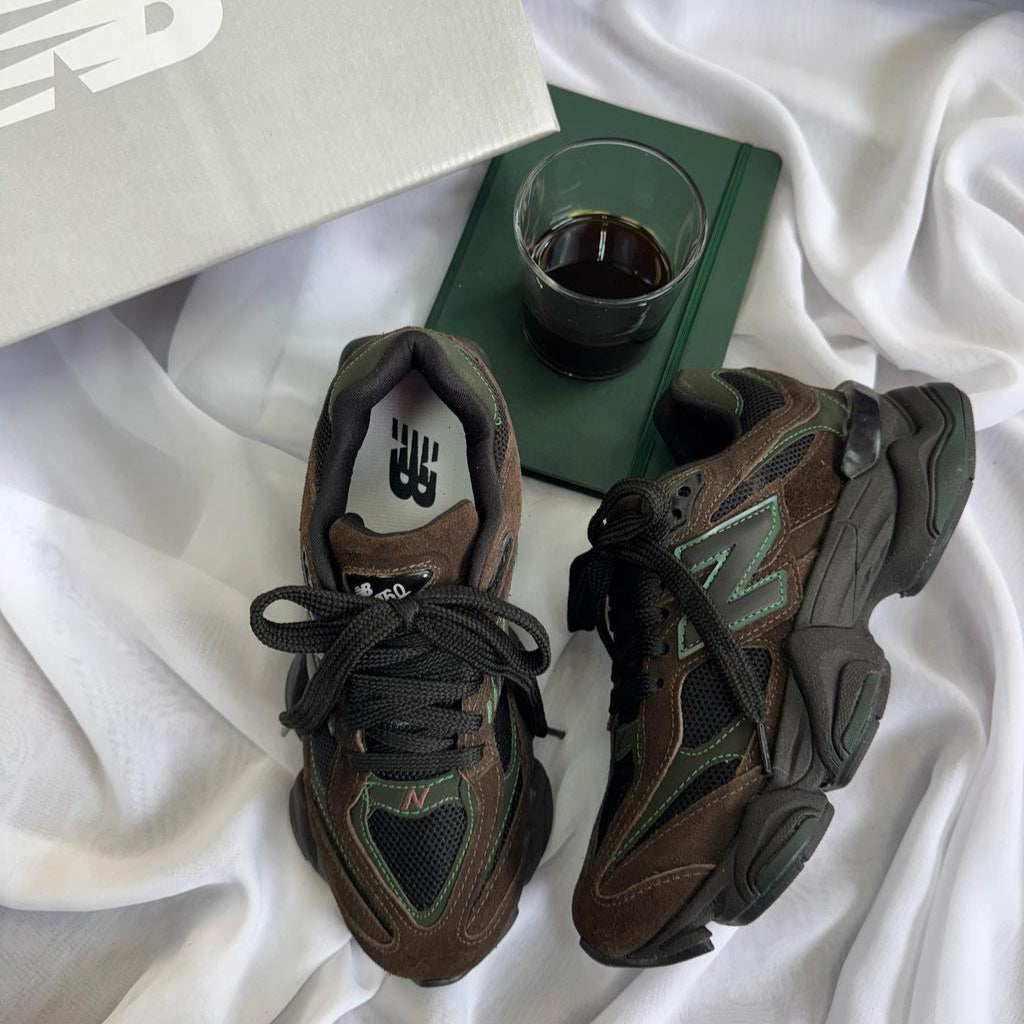 Tênis New Balance 9060 Sea Salt Marrom Militar Couro Legítimo
