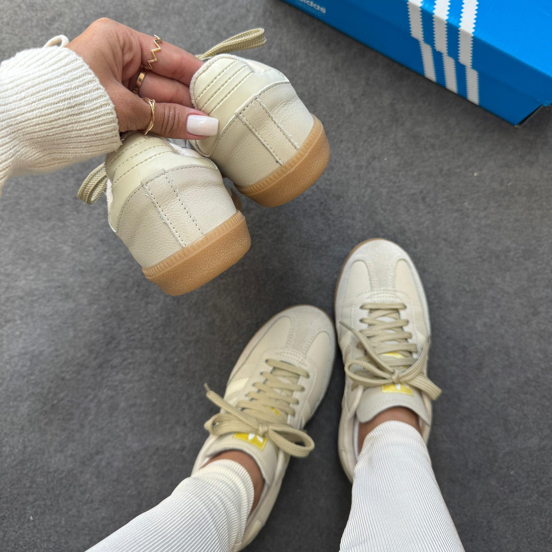 Tênis Adidas Samba OG Creme Prime em Couro Legítimo