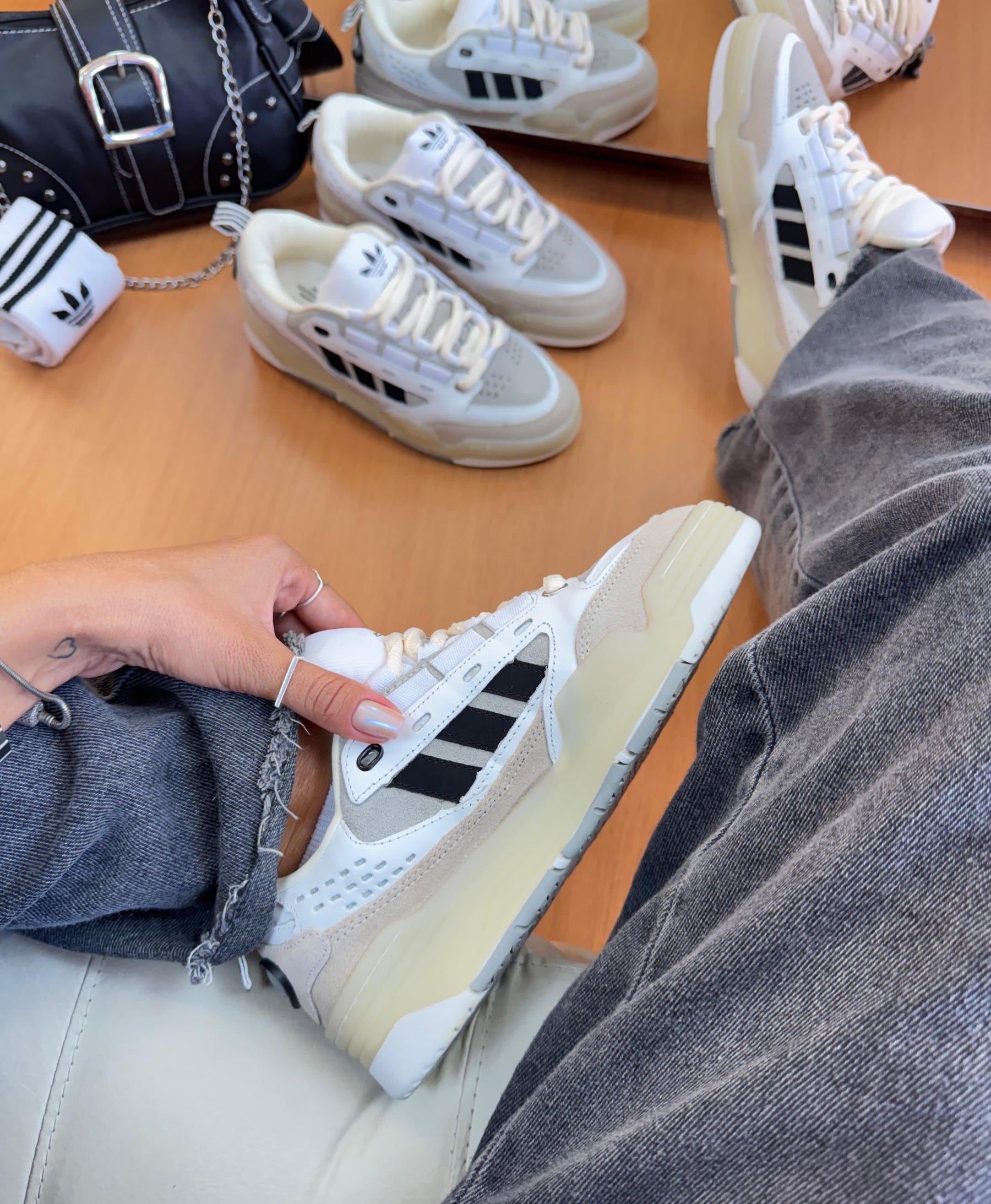 Tênis Adidas ADI2000 Cloud White Couro Legítimo