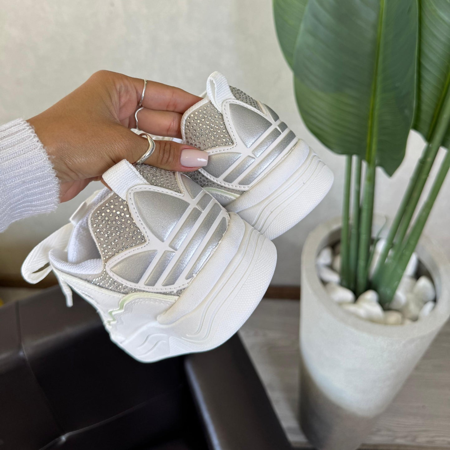 Tênis Adidas Oziris Pedraria Branco Prime