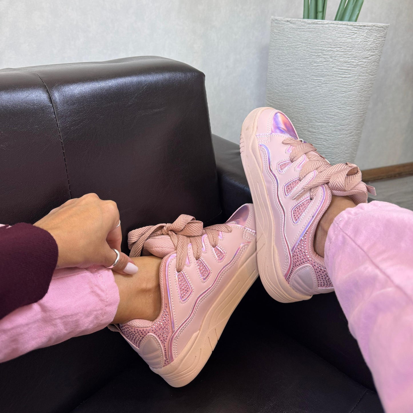 Tênis Adidas Oziris Pedraria Rosa Prime