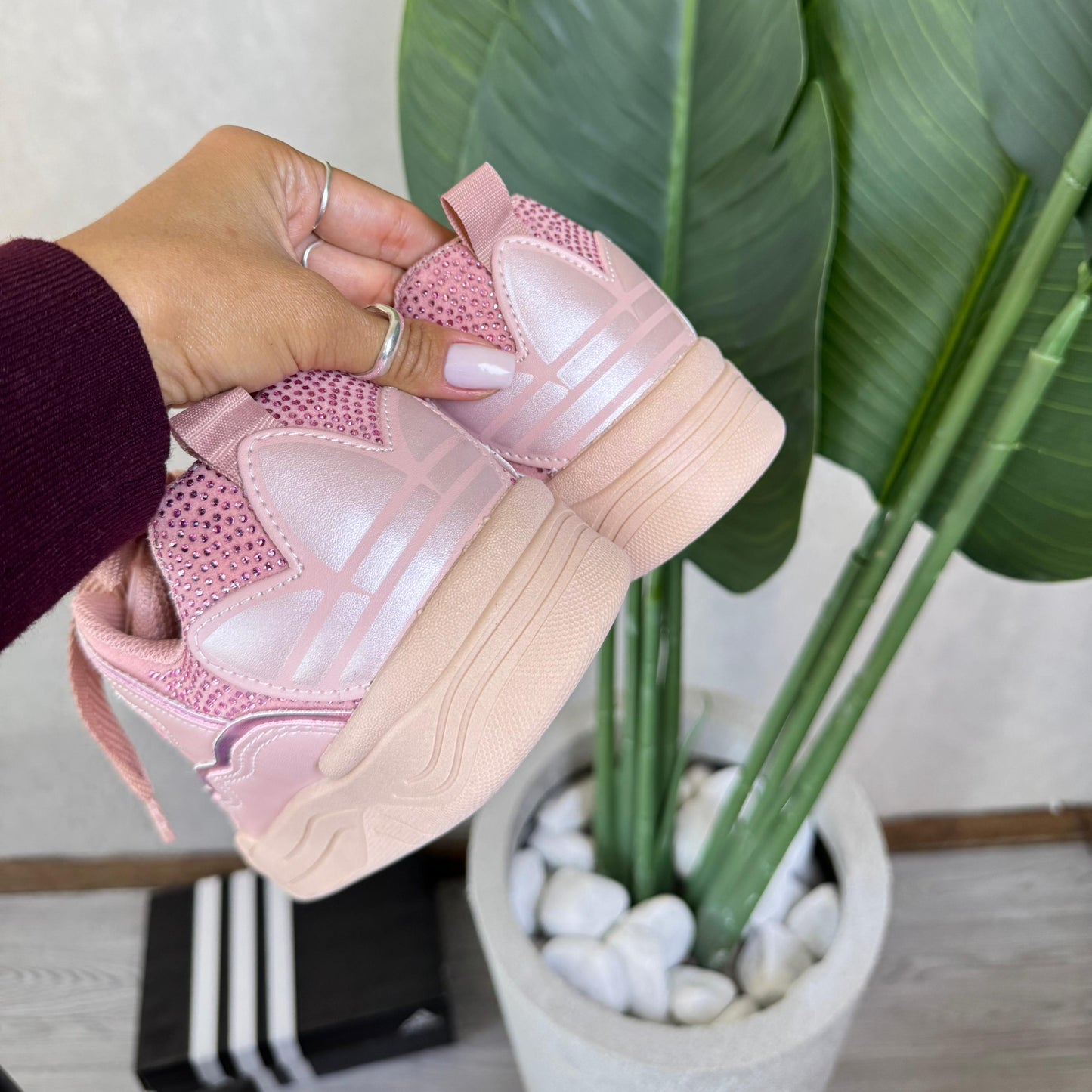 Tênis Adidas Oziris Pedraria Rosa Prime