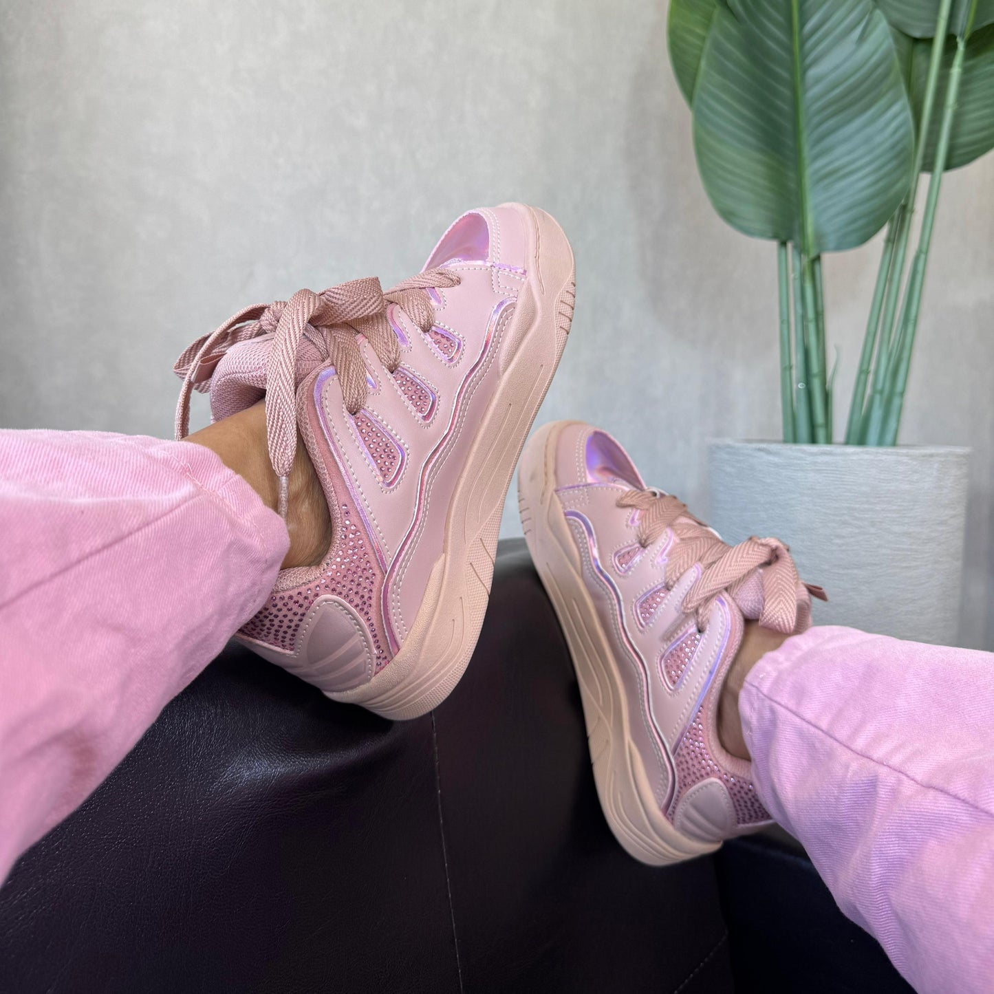 Tênis Adidas Oziris Pedraria Rosa Prime