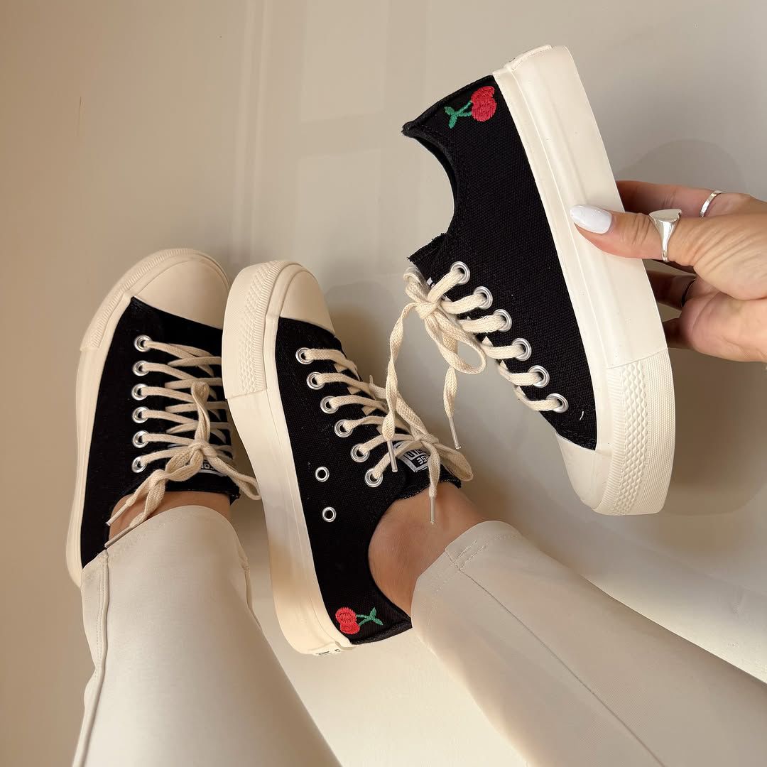 Tênis Chuck Taylor Lift Cherry On Converse