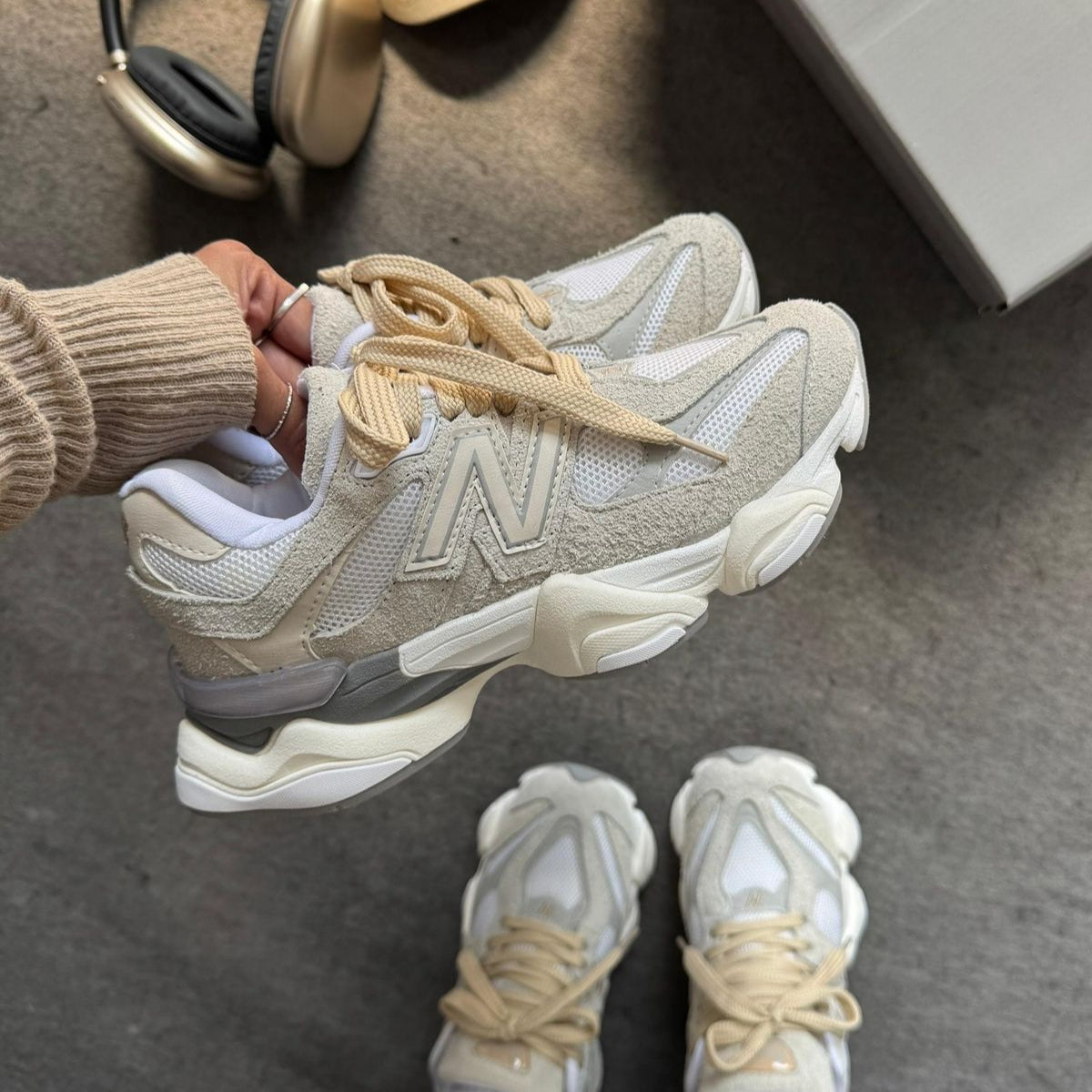 Tênis New Balance 9060 Sea Salt Vanilla Cream Couro Legítimo