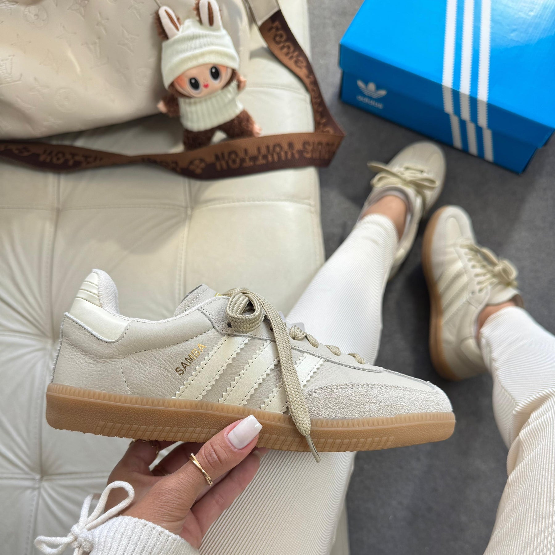 Tênis Adidas Samba OG Creme Prime em Couro Legítimo