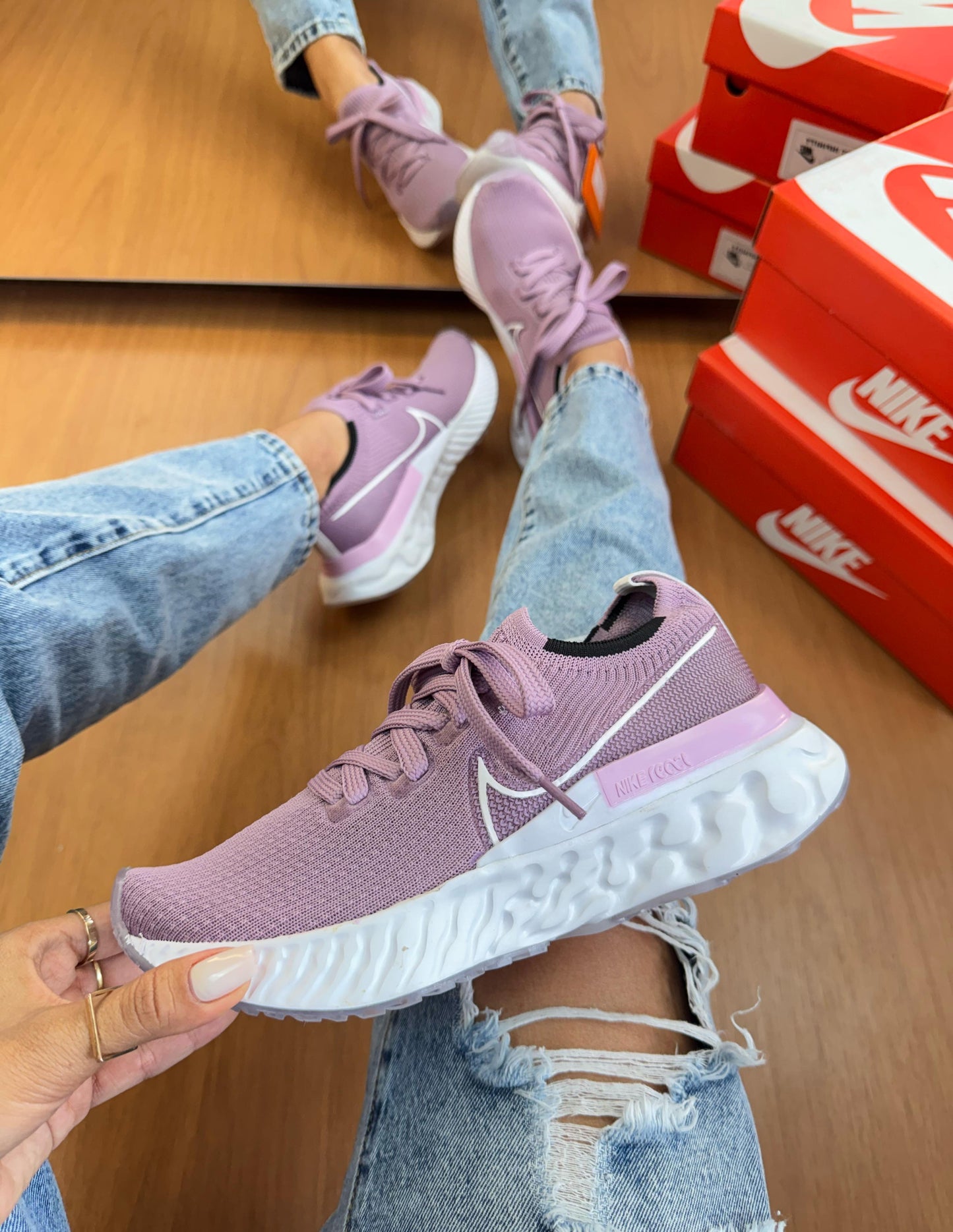 Nike Infinity React Flyknit Lilás Prime (Feminino) – 34 ao 39 | Forma normal | R$ 399,00 | Tênis Divas