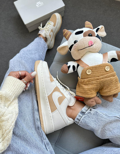 Tênis Nike Air Force Off Nude Premium