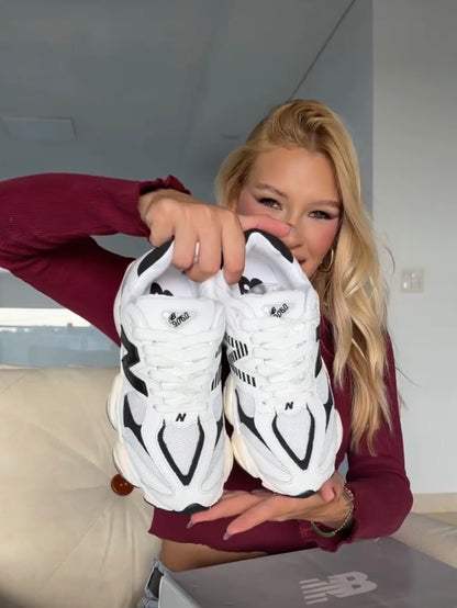 Tênis New Balance 9060 Sea Salt Branco e Preto Feminino Couro Legítimo