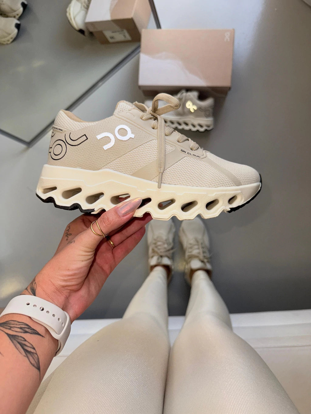 Tênis On Cloud Off White Prime + Meia Soquete