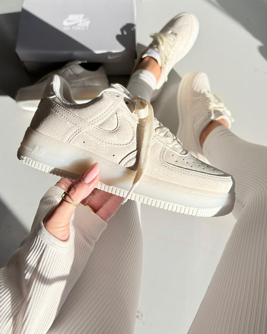 Tênis Nike Air Force Luxo White Snake Premium