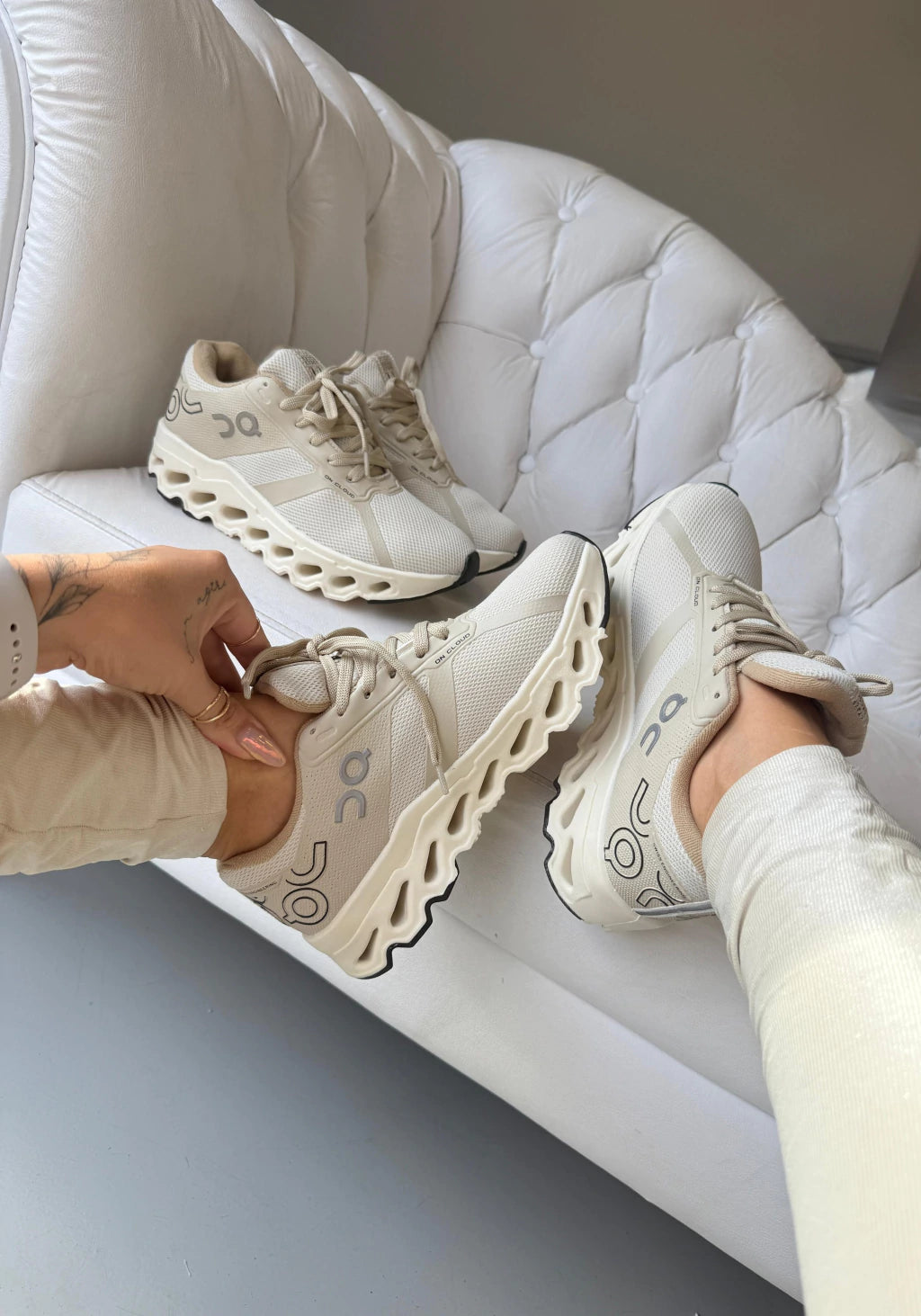 Tênis On Cloud Off White Prime + Meia Soquete