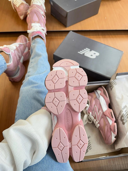 Tênis New Balance 9060 Sea Salt Rosa Flamingo Couro Legítimo