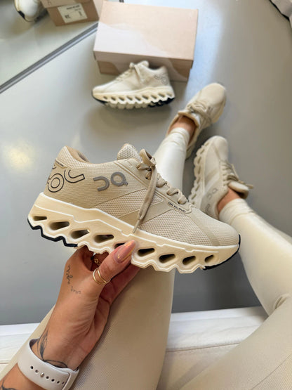 Tênis On Cloud Off White Prime + Meia Soquete