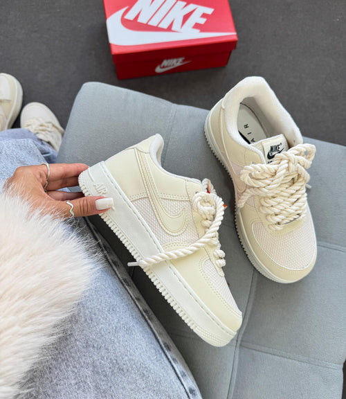 Tênis Nike Air Force Vanilla Cordão Prime
