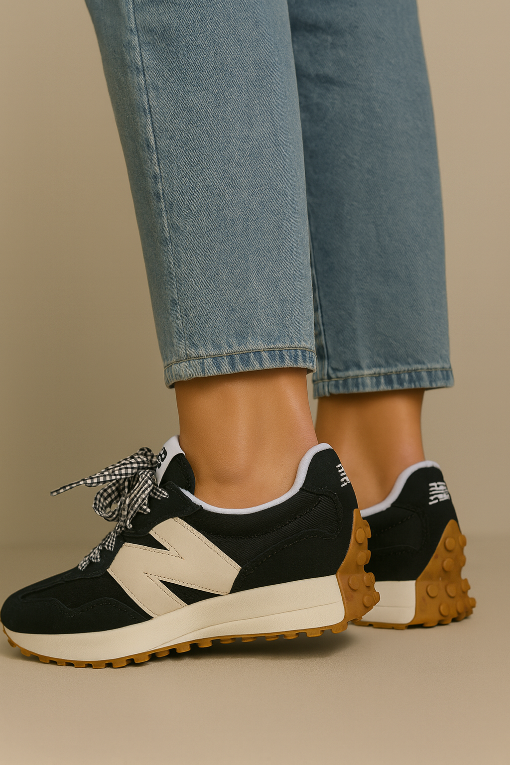 Tênis New Balance 327 Black Vegan Vintage Prime