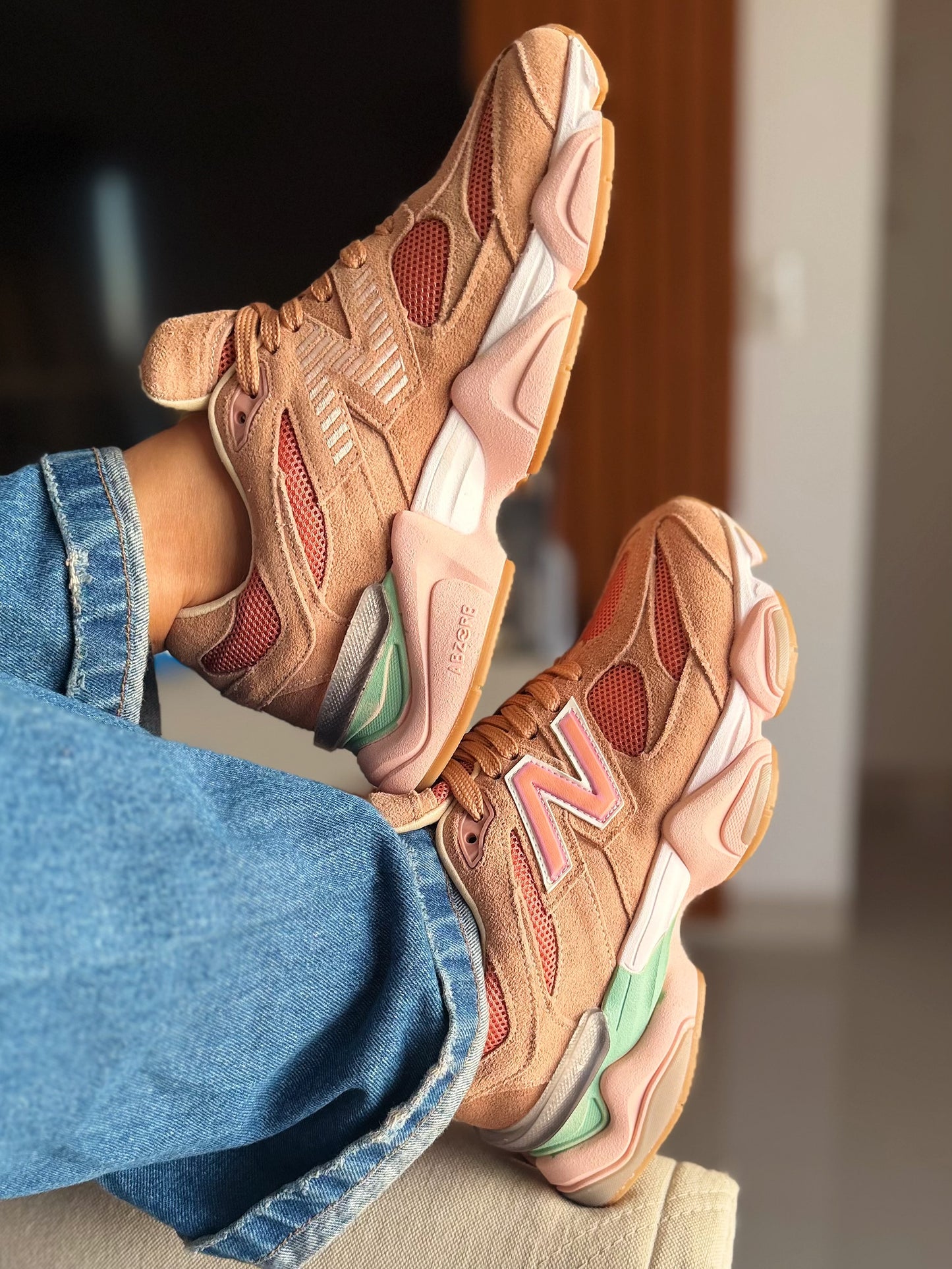 Tênis New Balance 9060 Sea Salt Colorway Couro Legítimo