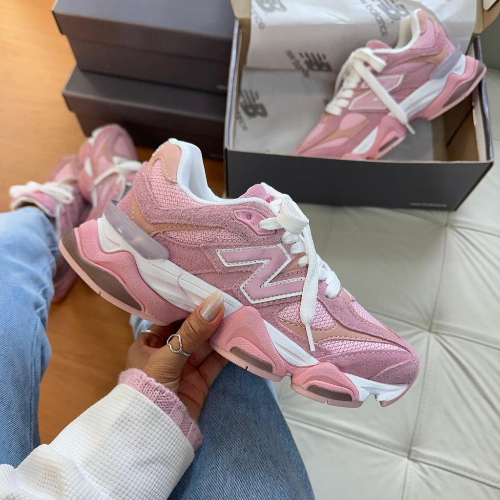 Tênis New Balance 9060 Sea Salt Rosa Flamingo Couro Legítimo