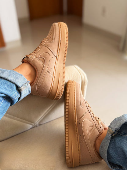Tênis Nike Air Force 1 Caramelo 2.0