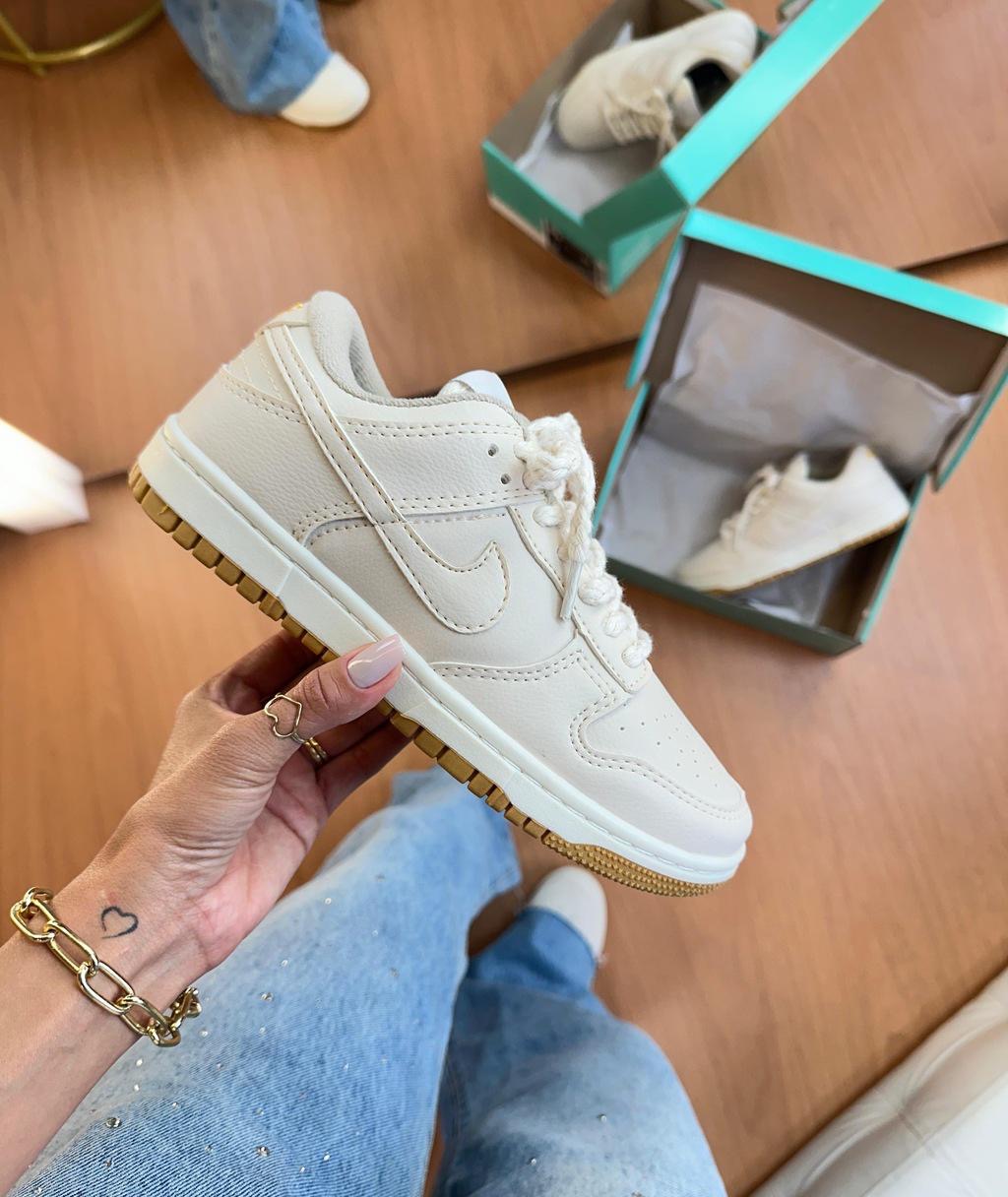 Tênis Nike Dunk SB Nude Bege Premium