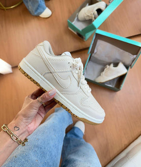 Tênis Nike Dunk SB Nude Bege Premium