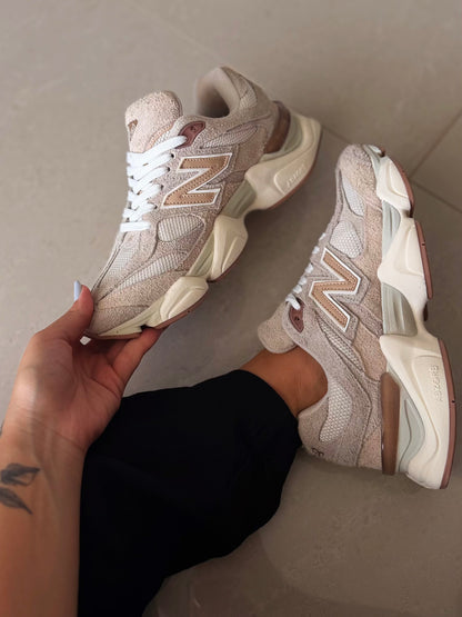 Tênis New Balance 9060 Sea Salt Salmão Off Couro Legítimo
