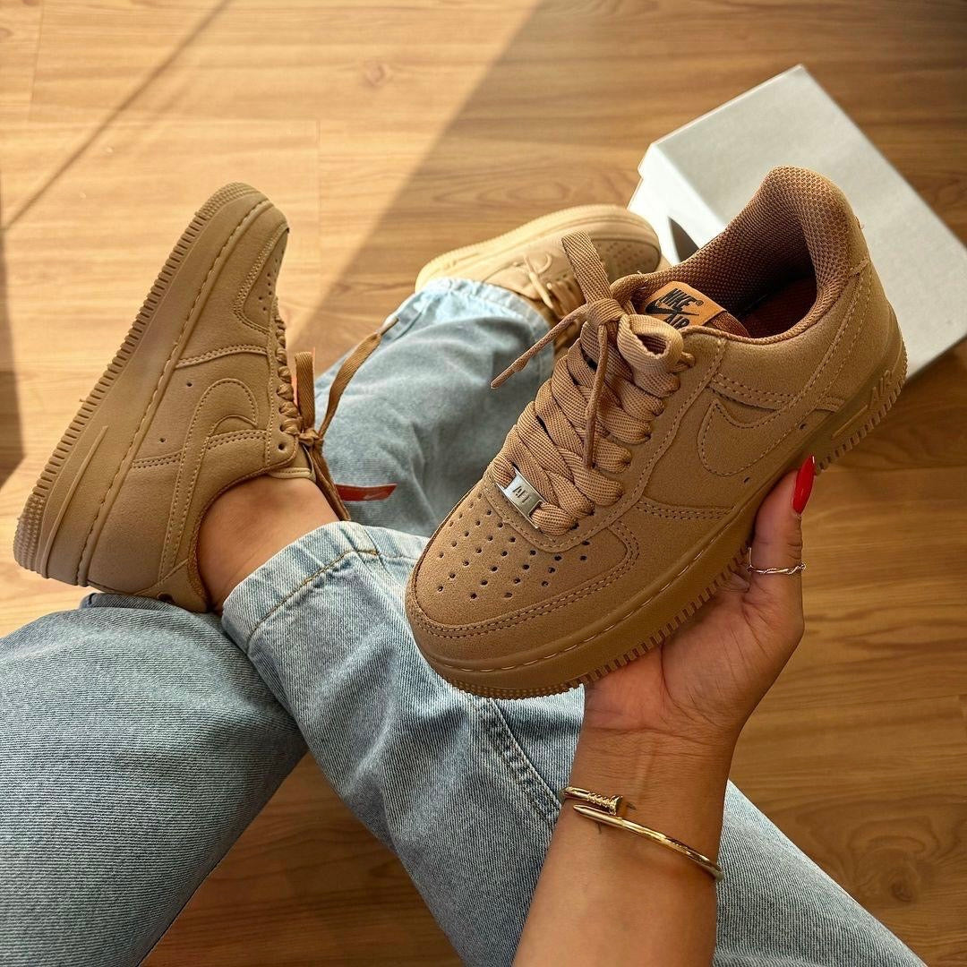 Tênis Nike Air Force 1 Caramelo 2.0