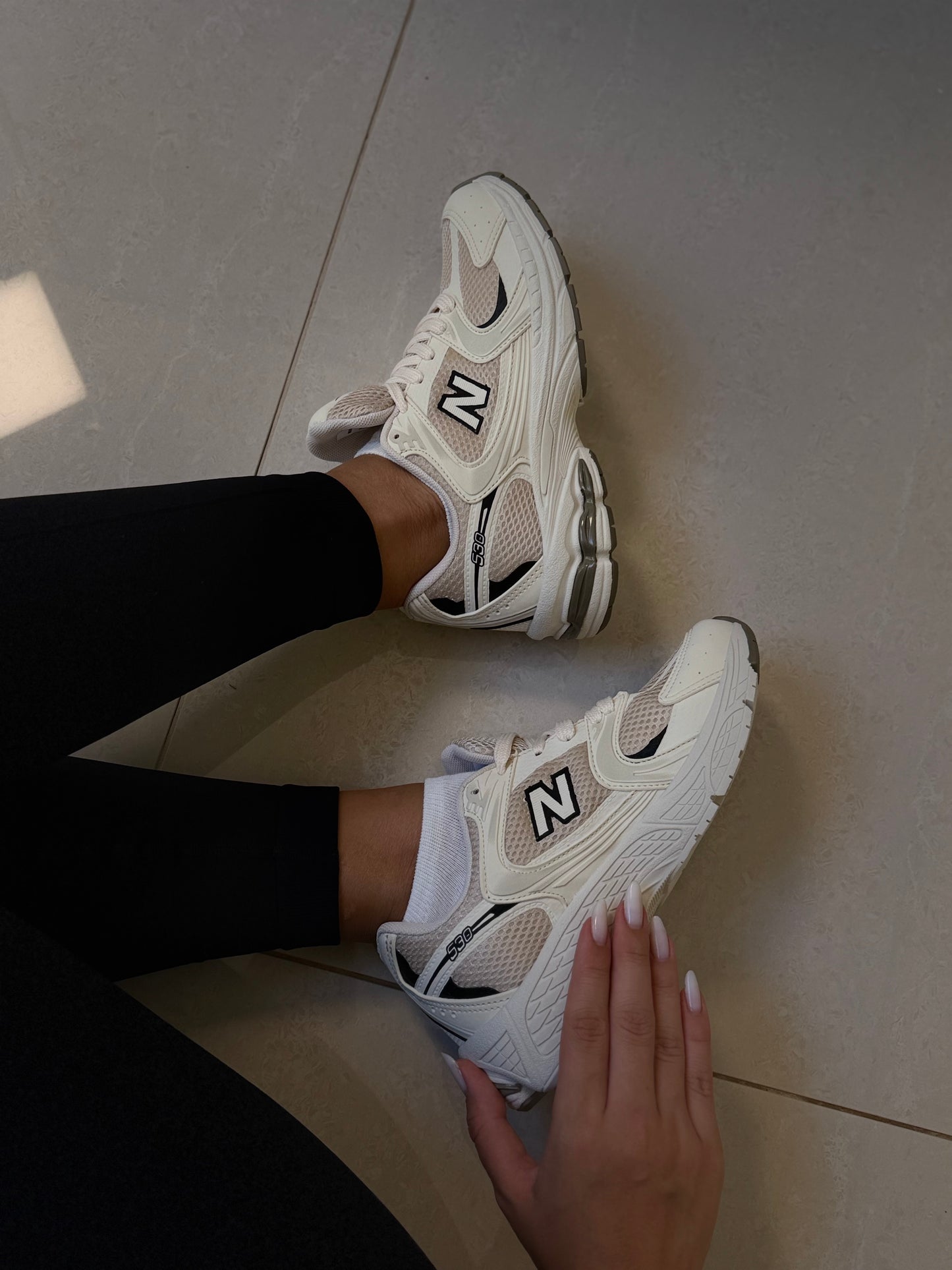Tênis New Balance 530 Off White Preto