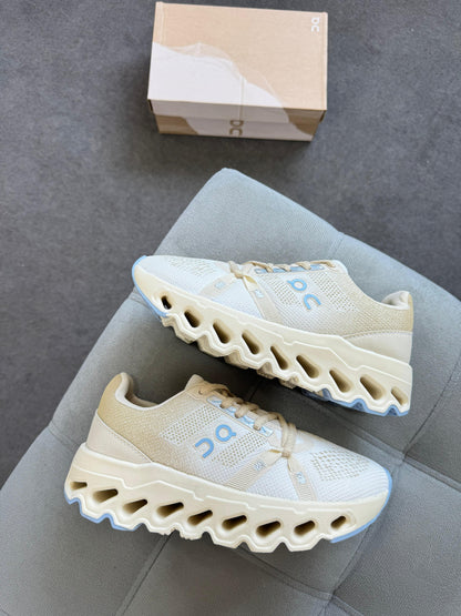 Tênis ON Cloud Cloudsurfer Off White Azul Bebê Prime