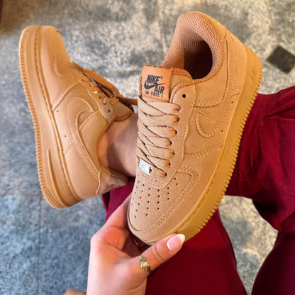 Tênis Nike Air Force 1 Caramelo 2.0