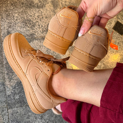 Tênis Nike Air Force 1 Caramelo 2.0