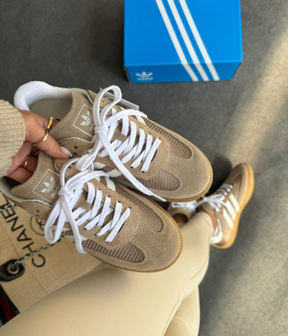 Tênis Adidas Samba OG Palha Tricô em Couro Legítimo