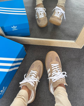 Tênis Adidas Samba OG Palha Tricô em Couro Legítimo