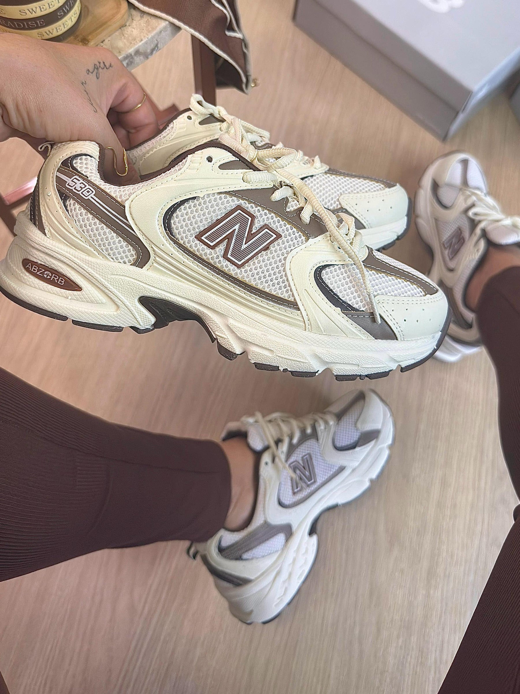 Tênis New Balance 530 Off Café Premium