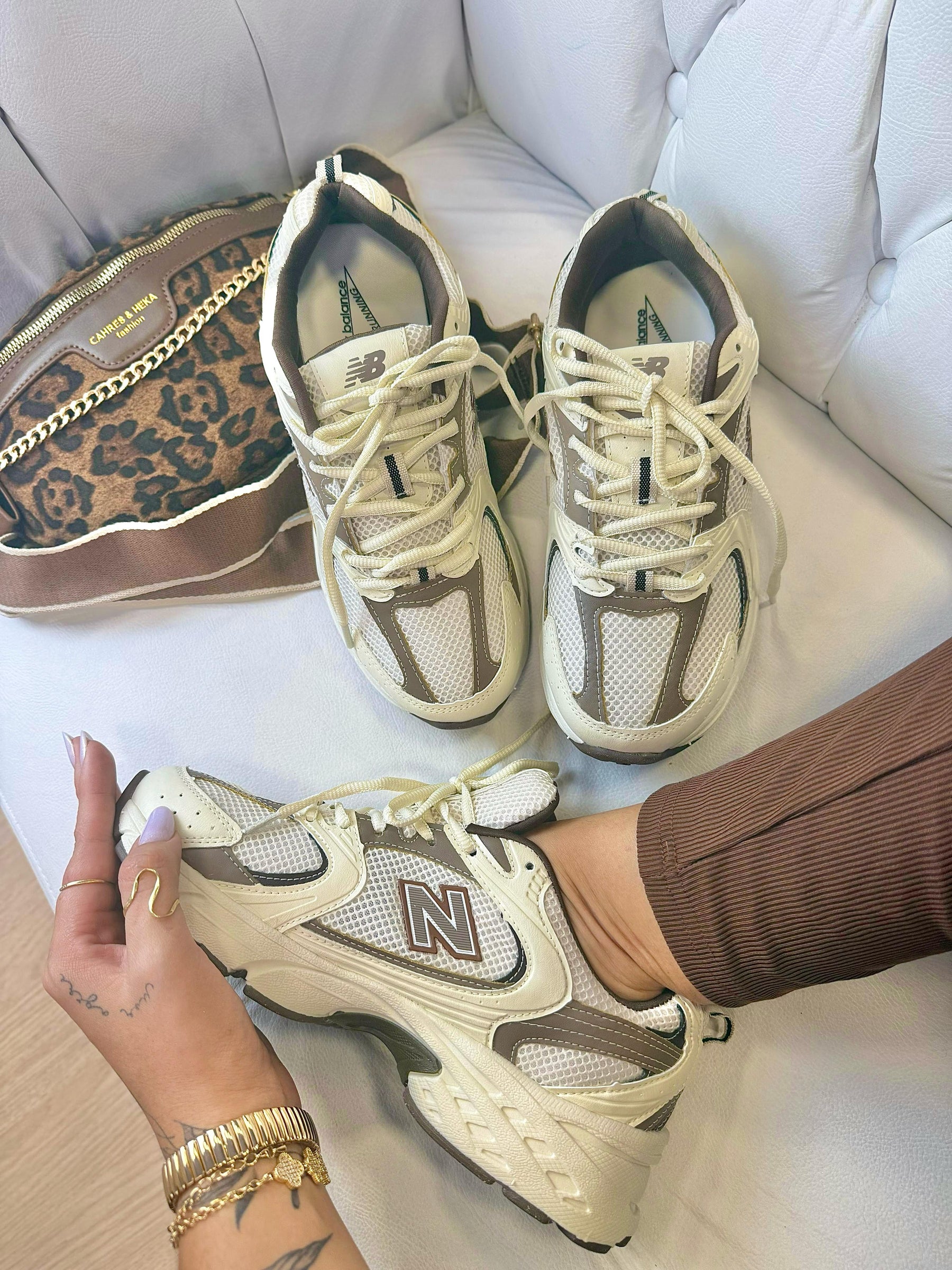 Tênis New Balance 530 Off Café Premium