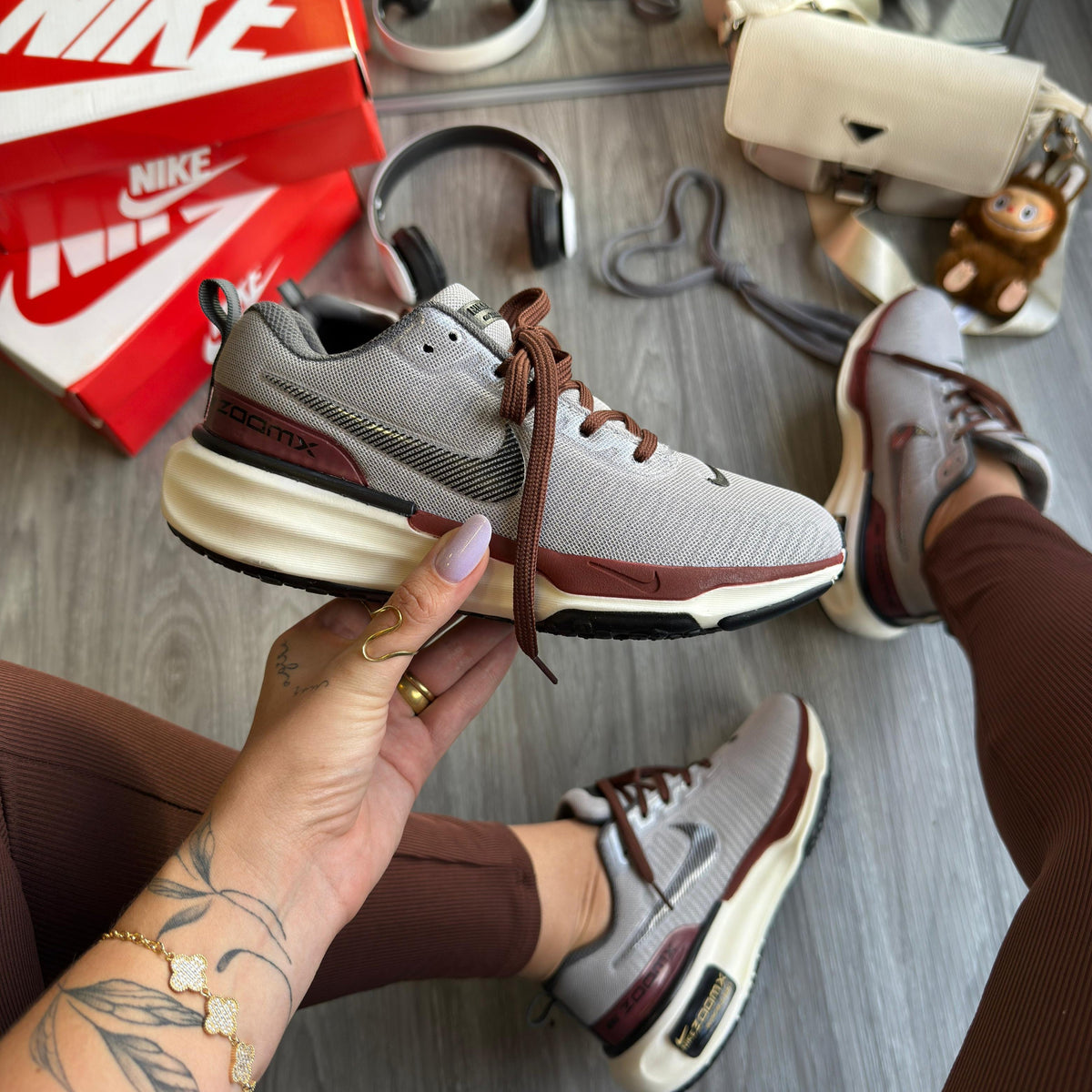 Tênis Nike Zoom X Invincible 3 Cinza e Marrom Premium