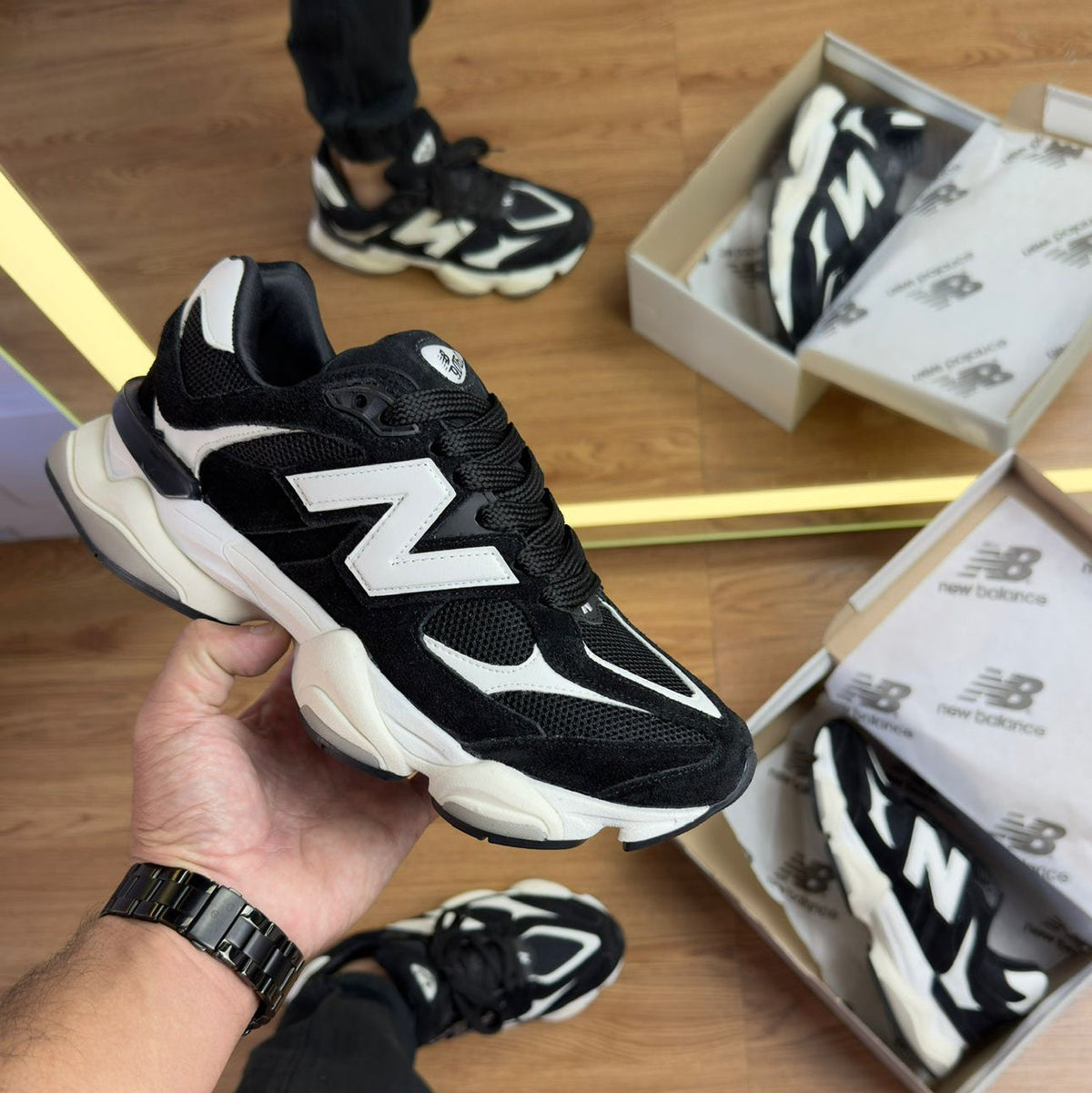 Tênis New Balance 9060 Sea Salt Preto e Branco Masculino Couro Legítimo