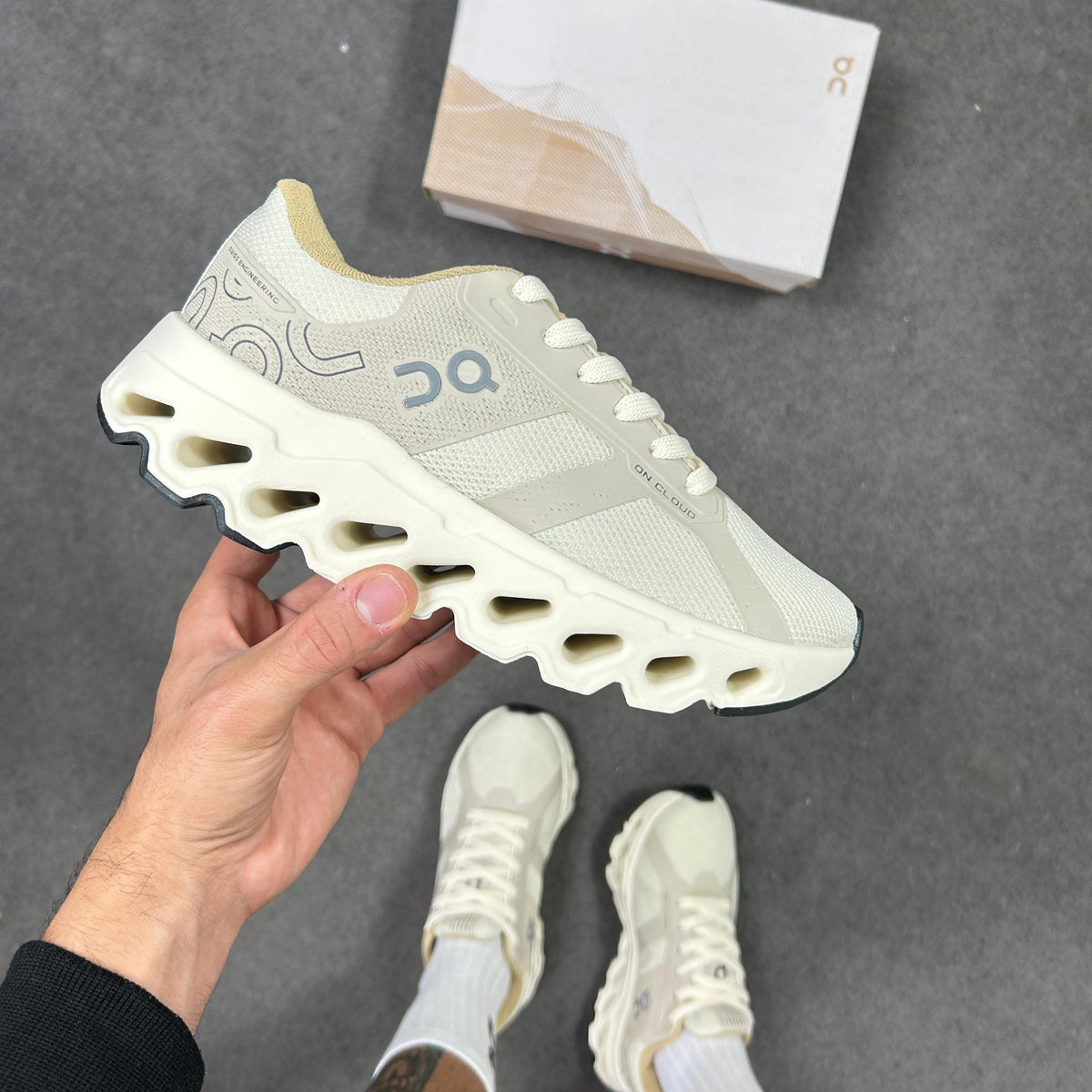 Tênis On Cloudtilt Off White Prime + Garrafinha