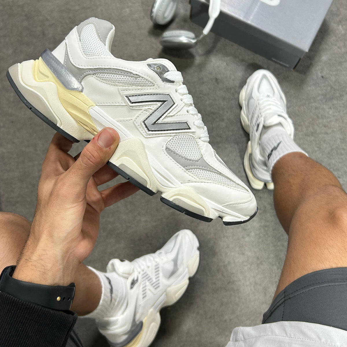 Tênis New Balance 9060 Sea Salt Branco Masculino Couro Legítimo