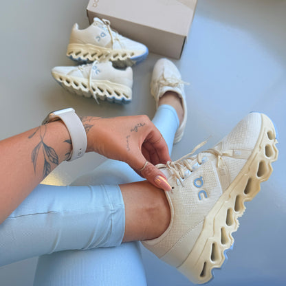 Tênis ON Cloud Cloudsurfer Off White Azul Bebê Prime