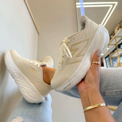Tênis New Balance Fresh Faam 1080 Off Ouro Prime